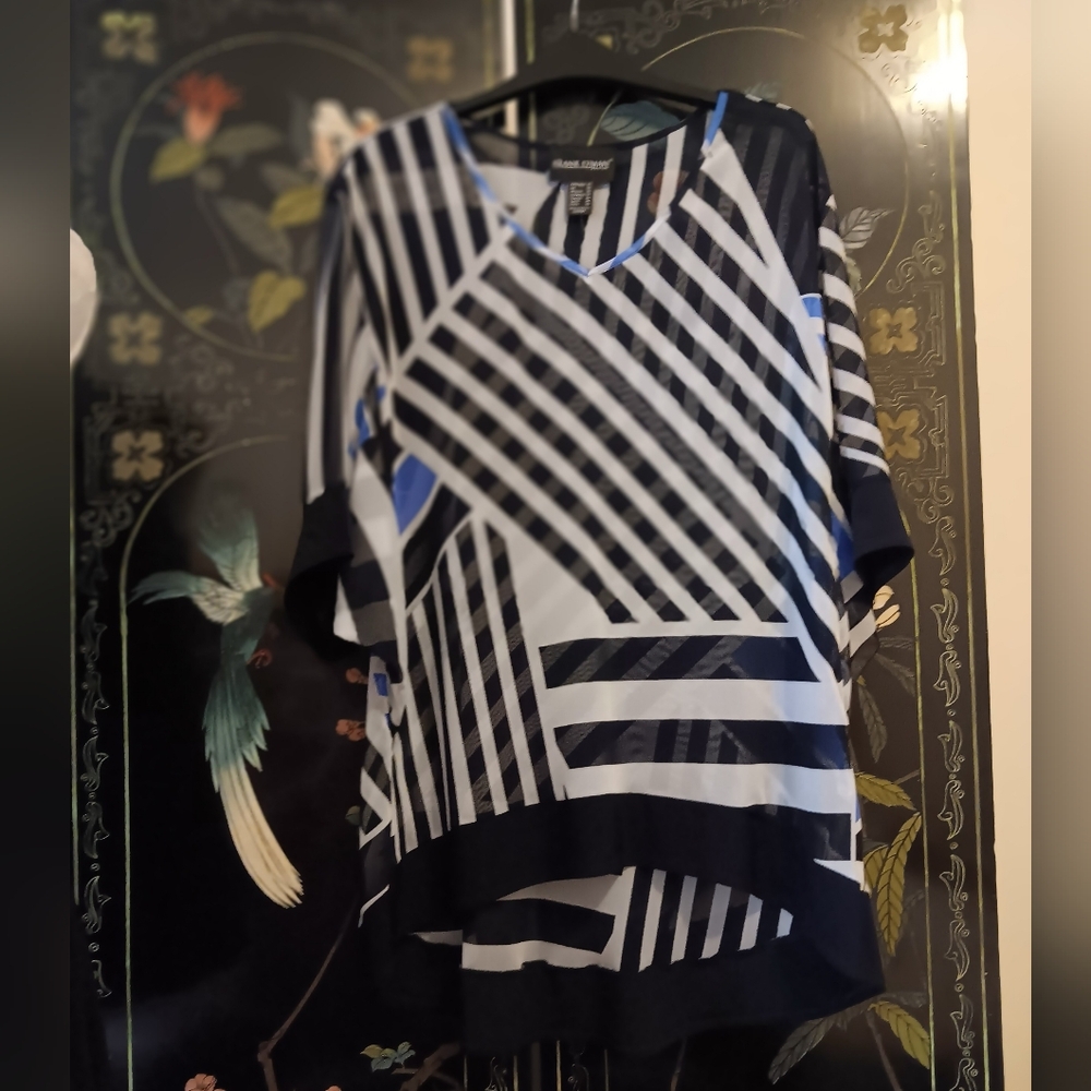 Frank Lyman Design Black and Blue Geometric Blouse